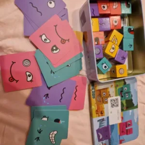 Recibido el juego de bloques de construcción de rompecabezas de expresiones con campana del cliente B***v.